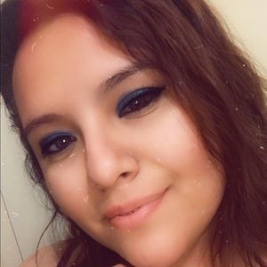 Meet your Posher, Karla